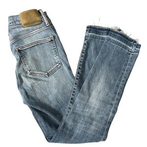Aritzia Denim Forum Nico Mid Rise Skinny Raw Hem Crop Jeans